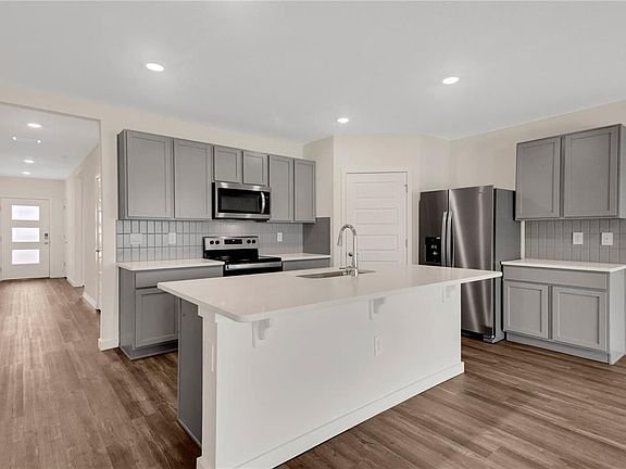 3rd image of 17114 Barnwood Pl