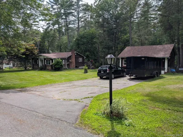 50 Park Road, Yulan, NY 12792