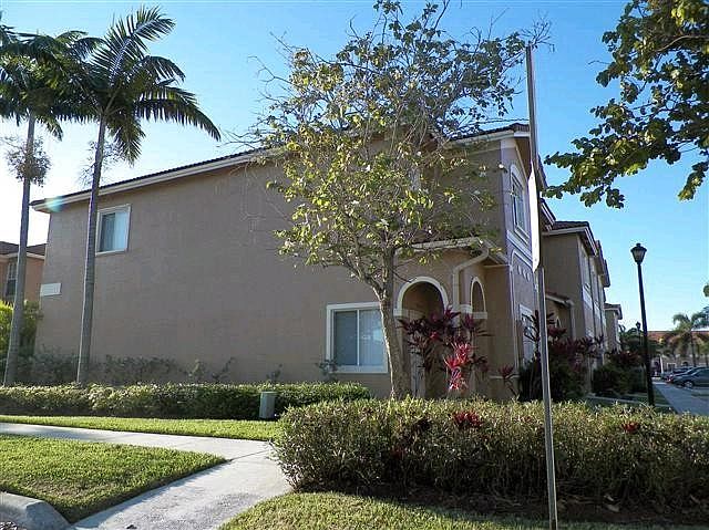 2nd image of 7932 Catalina Cir
