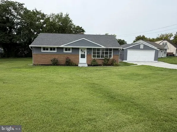 1049 Cooper St, Deptford, NJ 08096