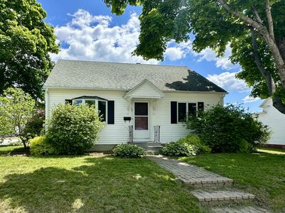 52 Rideout Avenue, Lewiston, ME, 04240