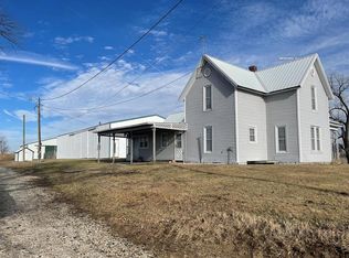33824 State Hwy E, La Plata, MO 63549