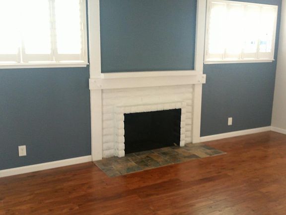 2nd image of 425 Sautner Dr