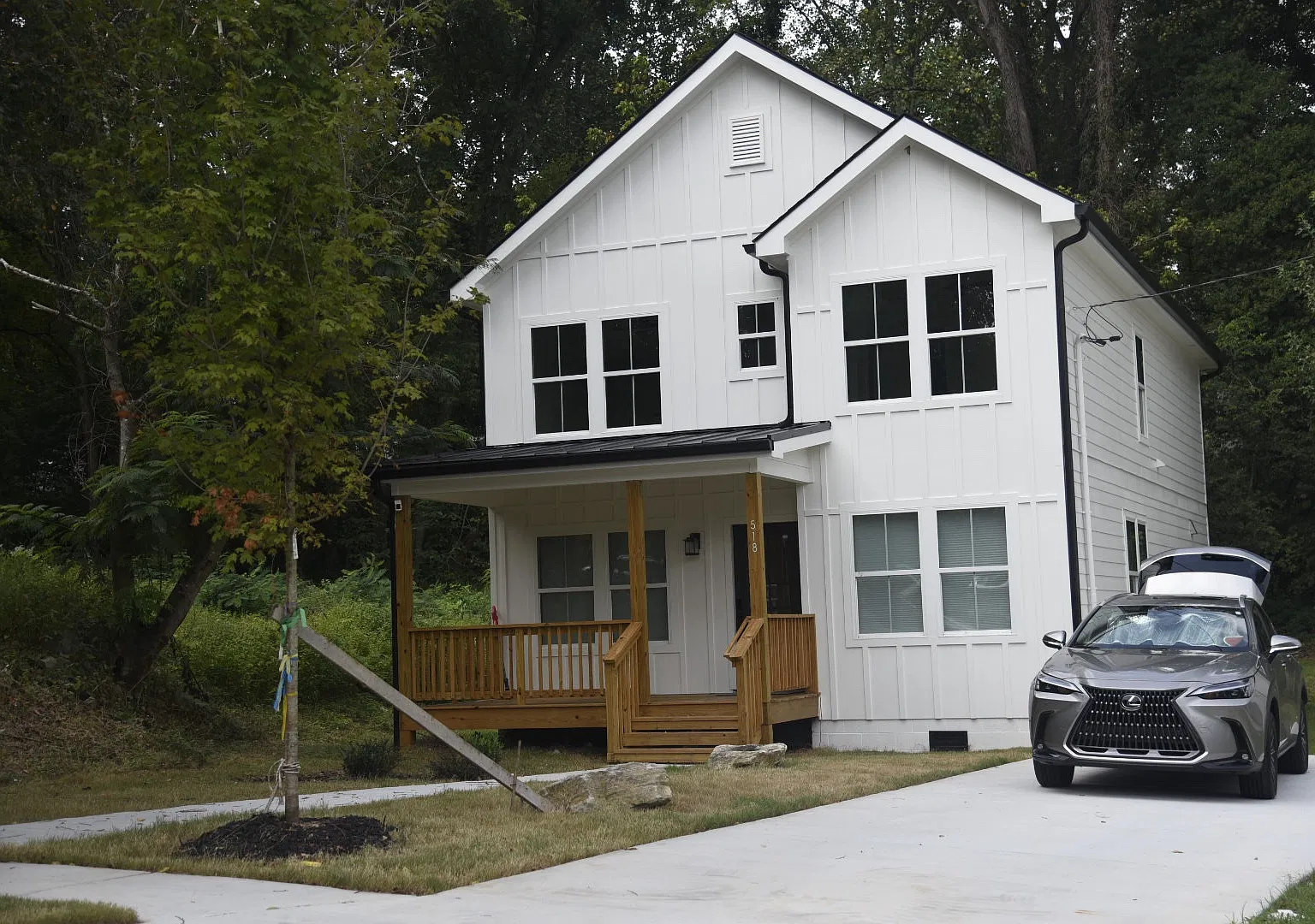 4 bed, 2000 sqft, $3,800 — Photo 2