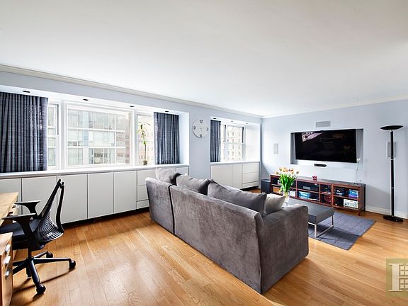 2nd image of 111 3rd Ave APT 15C