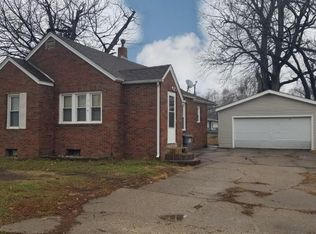 204 7th St, Colona, IL 61241