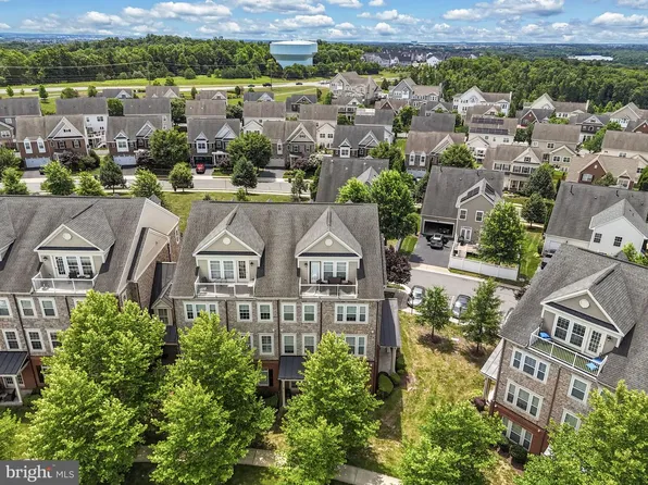 42572 Wildly Ter, Ashburn, VA 20148