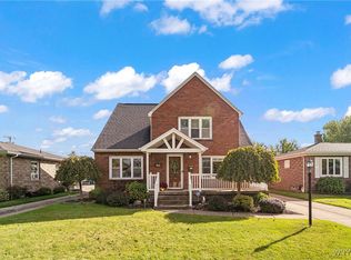 165 Carmen Rd, Amherst, NY 14226