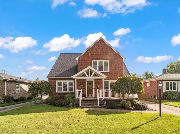 165 Carmen Rd, Amherst, NY 14226