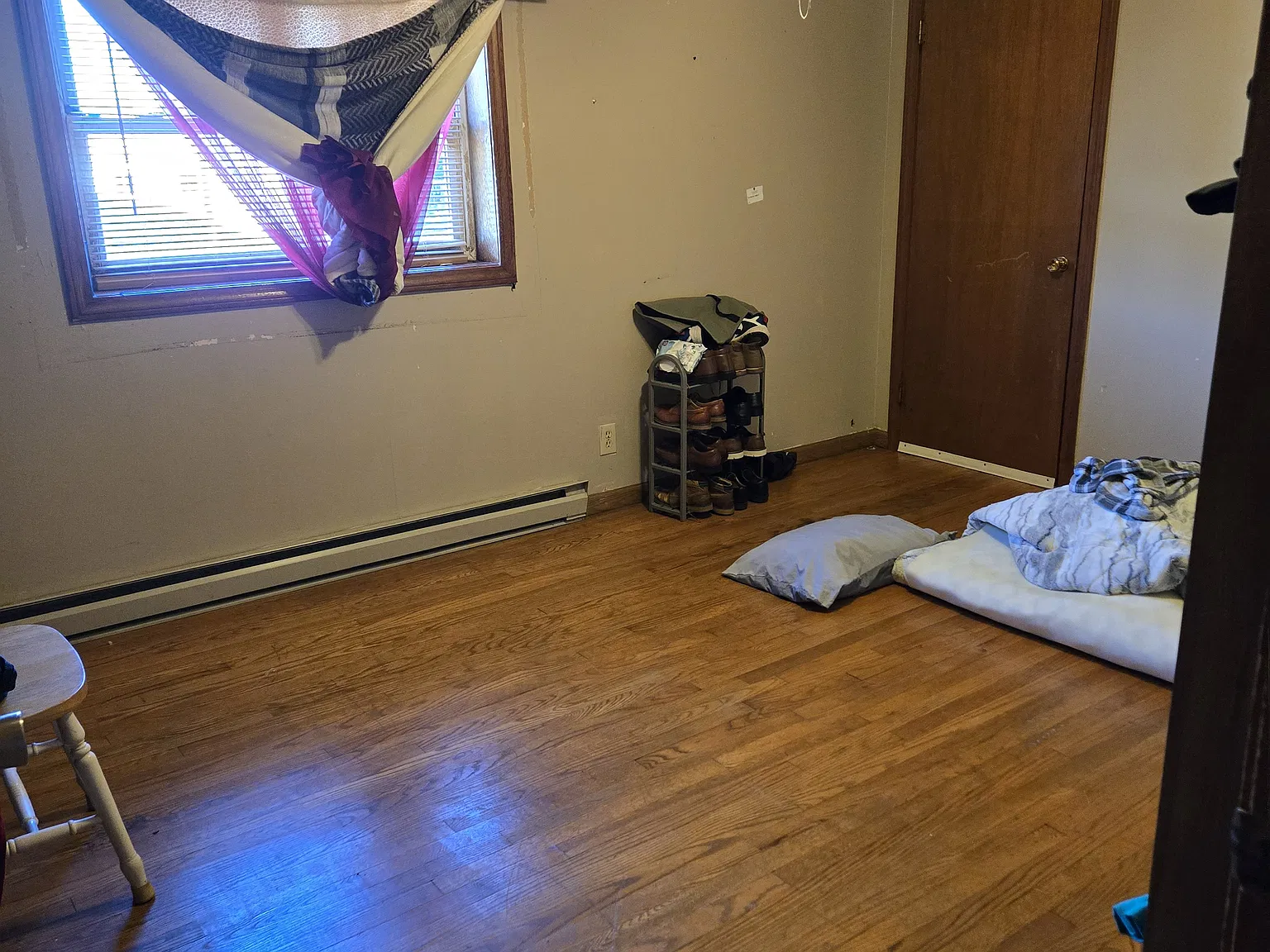 2 bed, $1,100 — Photo 3