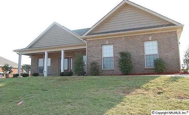 1st image of 131 Meadowridge Dr