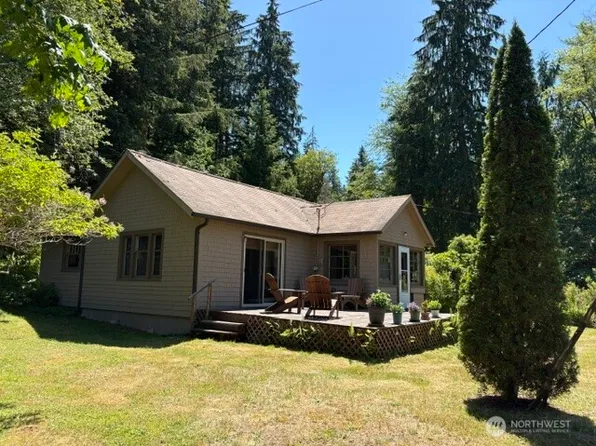 478 South Shore Road, Quinault, WA 98575