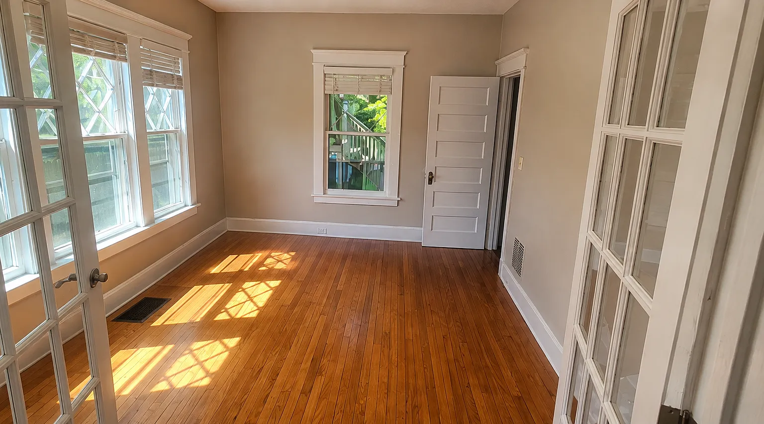 27 Smith St — Photo 3