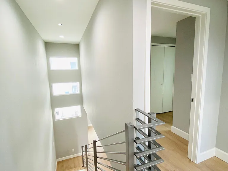 855 N McCadden Pl — Photo 16