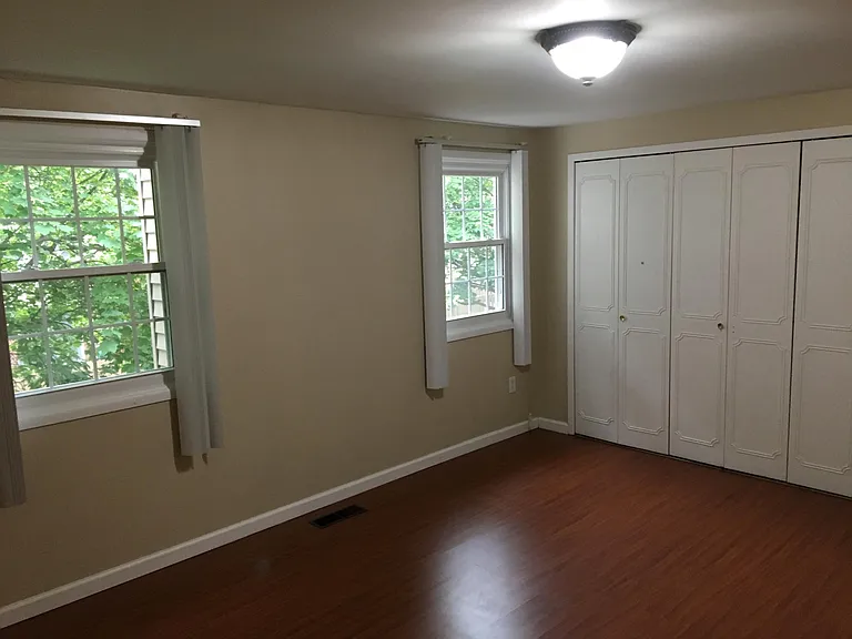 5310 Breeze Hill Pl — Photo 10