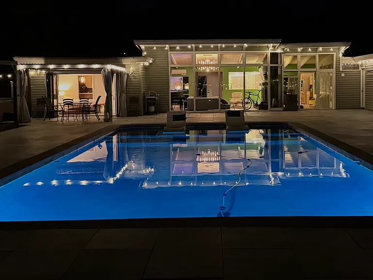 881 Hawthorne Dr — Photo 15