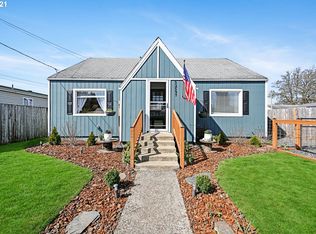 52597 NE 3rd St, Scappoose, OR 97056