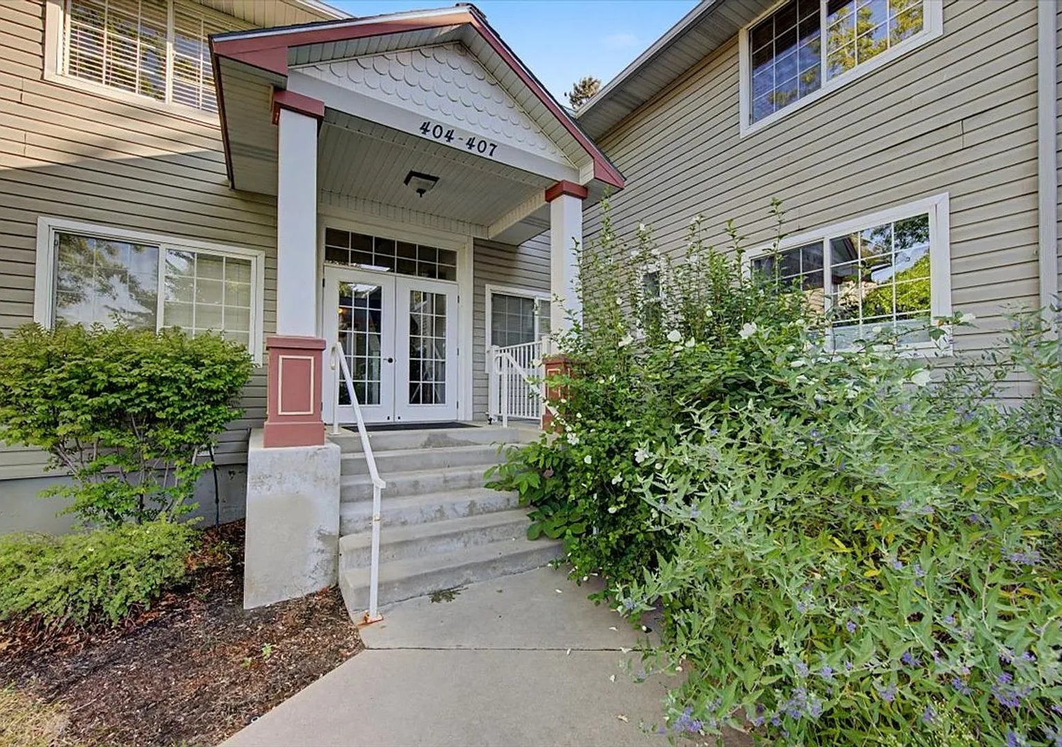 North End Condo Close to BSU, Greenbelt & Hyde Park — Photo 1