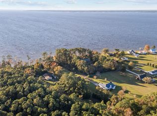 220 Great Neck Rd, Havelock, NC 28532