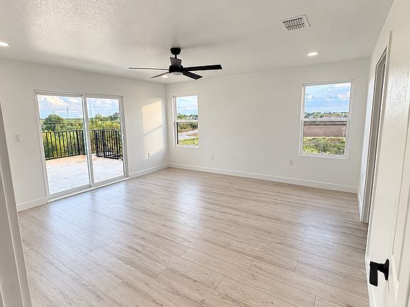 4th image of 387 Old Lockhart Rd #2