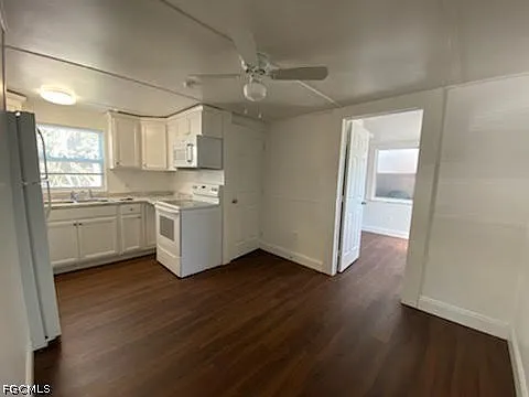 717 Burdick St — Photo 11
