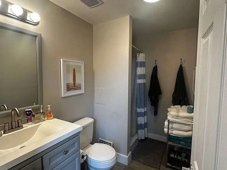 430 Greenfield Avenue — Photo 28