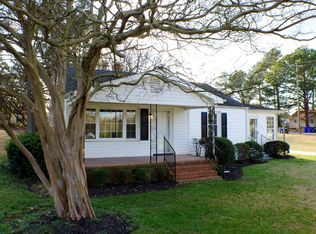 202 E Holmes St, Benson, NC 27504