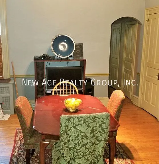 4238 Pine St — Photo 11