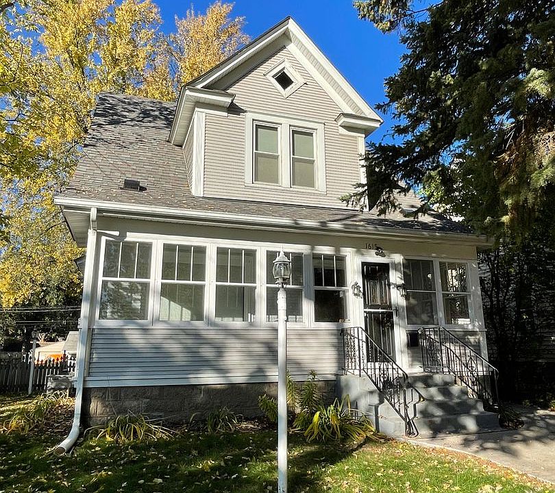 1st image of 1615 22nd Ave NE