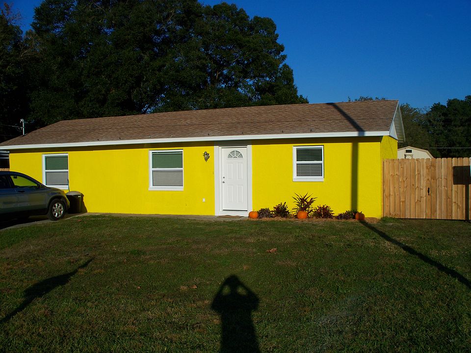 1st image of 3300 Riverdale Dr