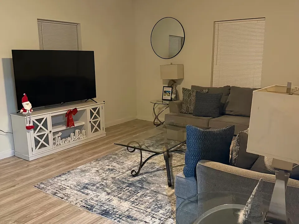 4613 Virginia Ln