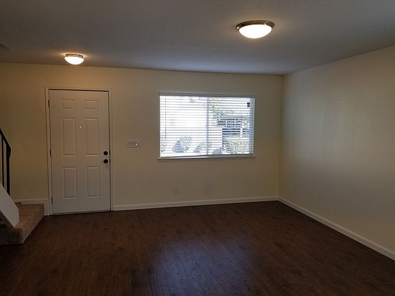4th image of 4116 Weymouth Ln