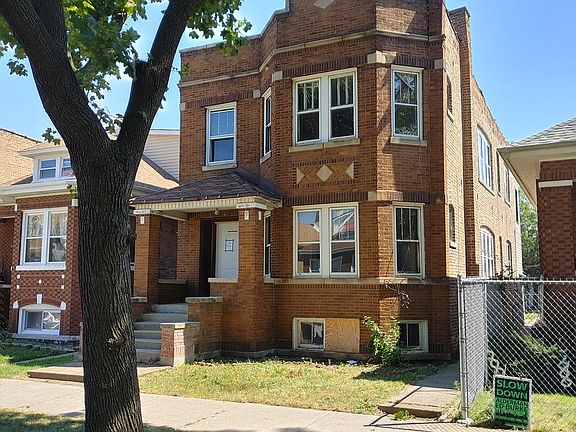 2nd image of 5433 S Sawyer Ave