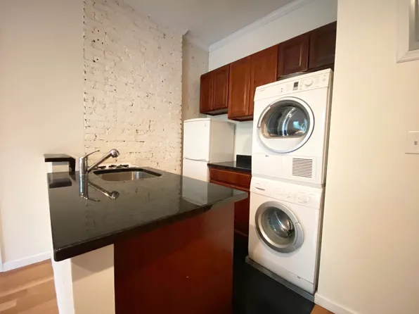 238 East 14th Street image 1 of 8