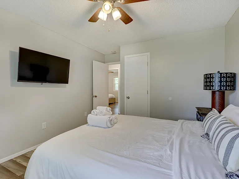 1116 Roosevelt Ave — Photo 30