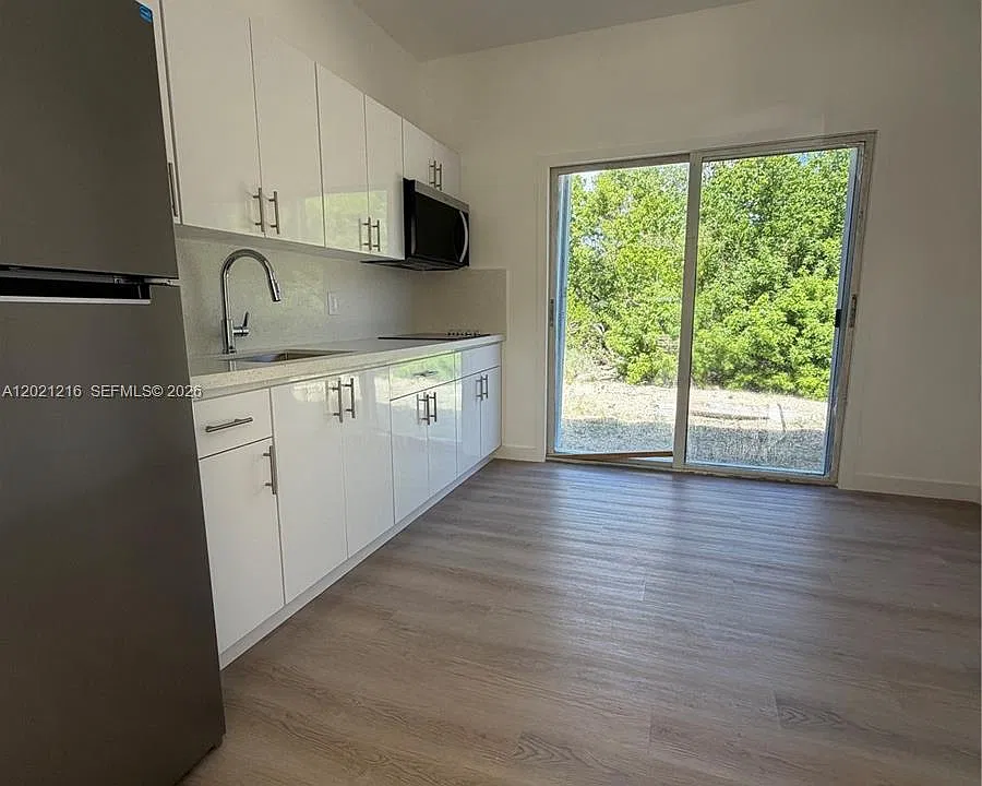 104 Ocean Shores Dr