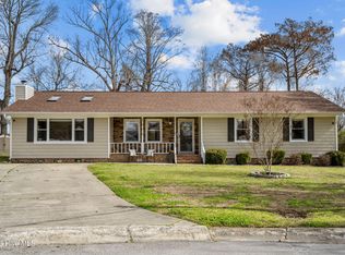 100 Estate Drive, Jacksonville, NC 28540