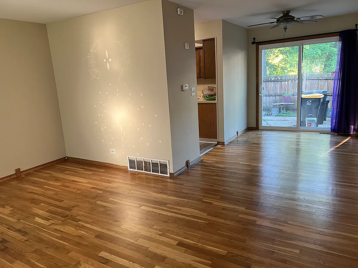 Building Photo - 2062 Essex Ct