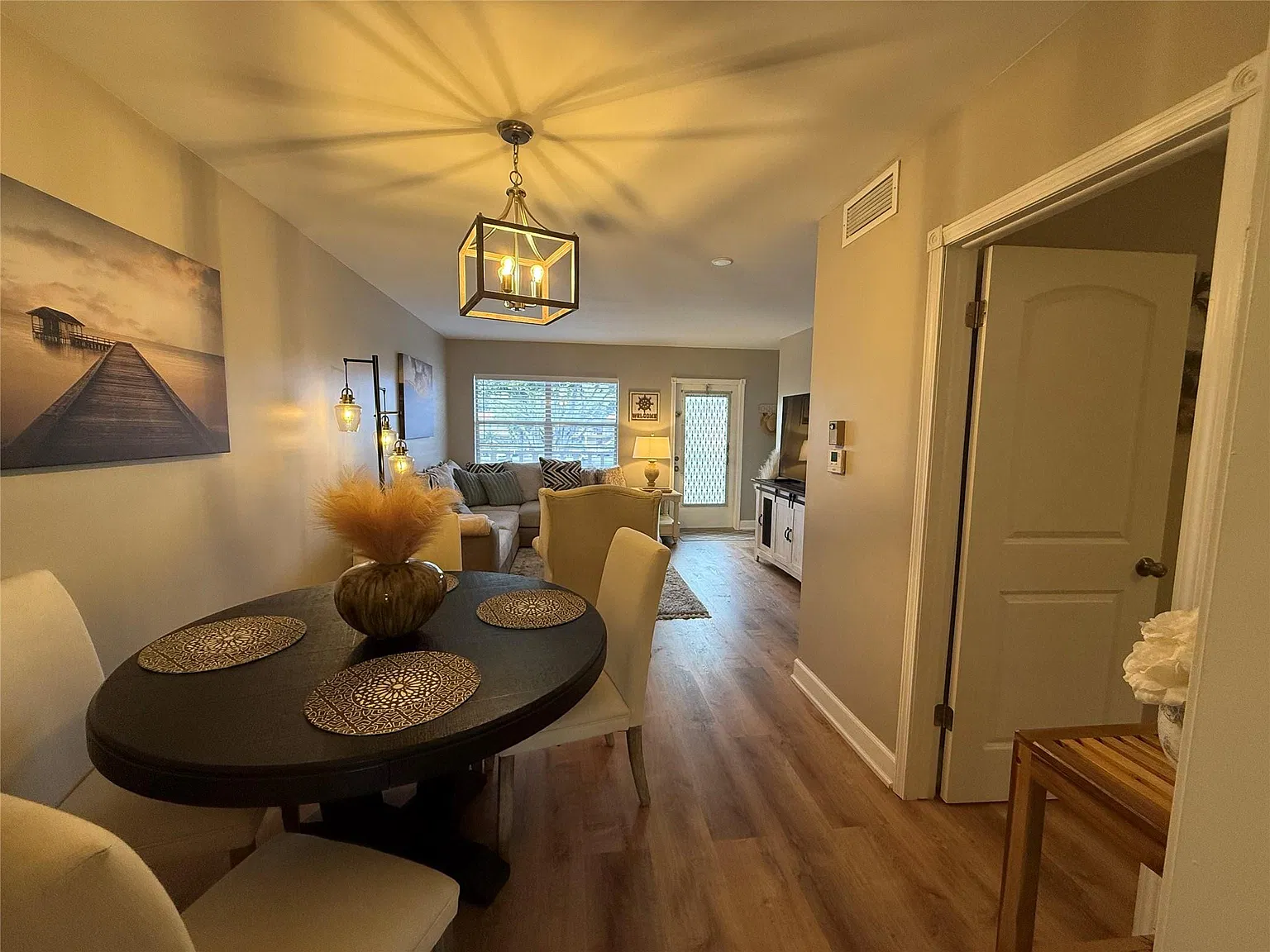 1 bed, 1.5 bath, 670 sqft, $2,000 — Photo 4