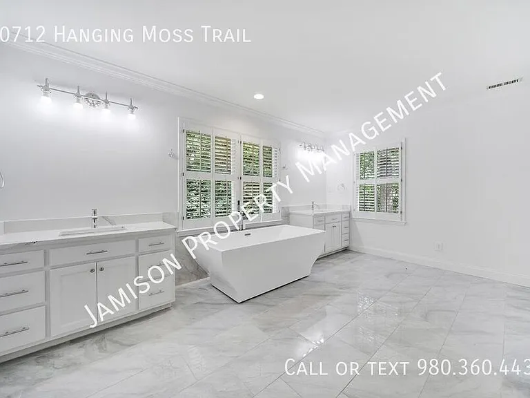 10712 Hanging Moss Trl — Photo 21