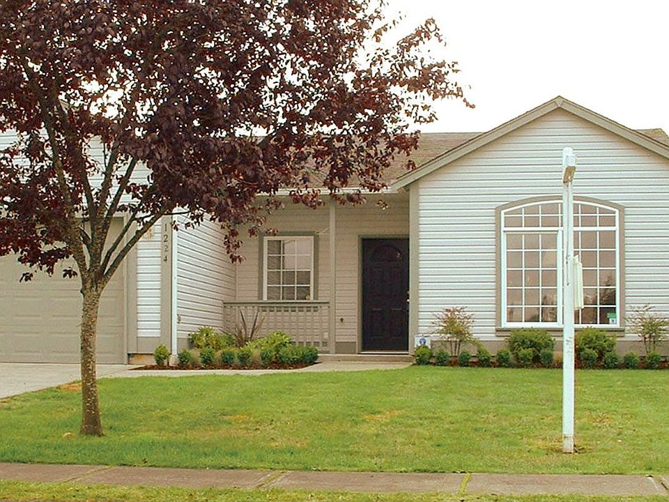 1st image of 1224 199th St E