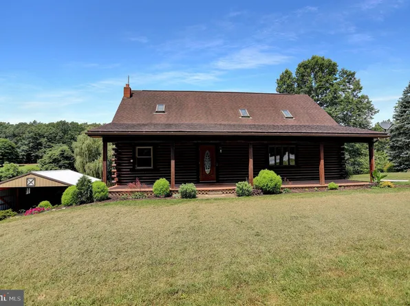 829 Molasses Rd, Mount Pleasant Mills, PA 17853