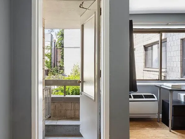 85 8th Avenue image 3 of 8