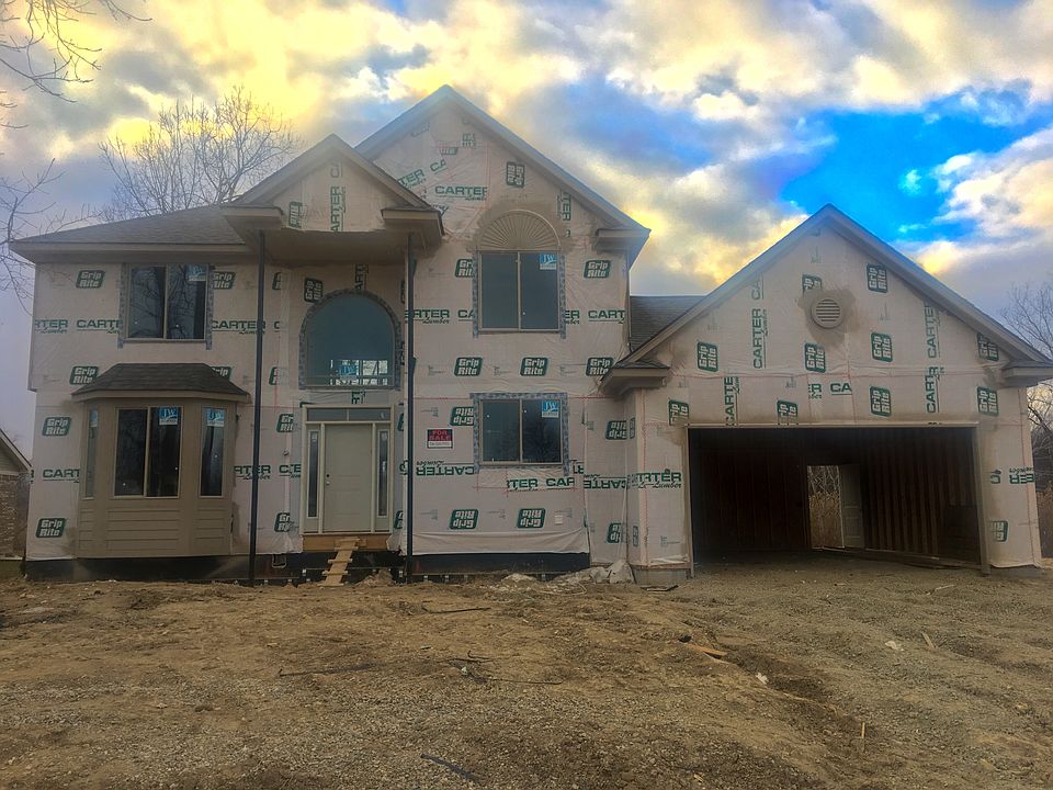 1st image of 50049 Oakbrooke Dr