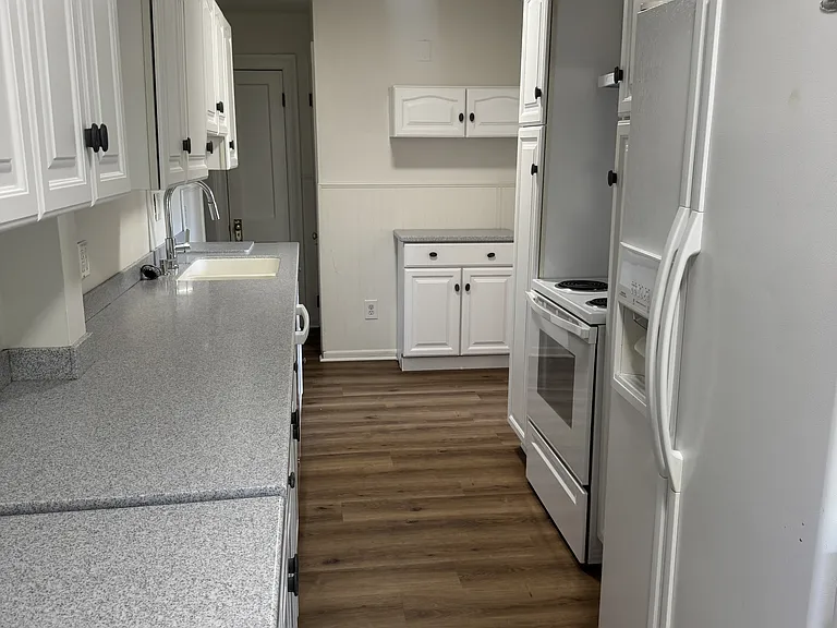 1014 Evergreen Ave — Photo 7