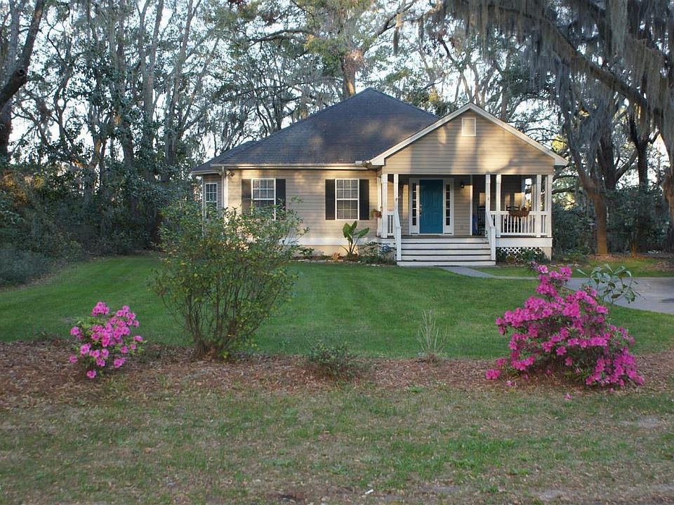 2nd image of 191 Brickyard Point Rd S