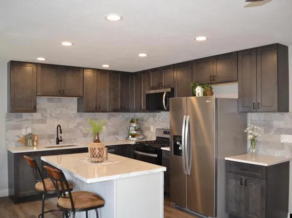 219 E St N, Lyman, WY 82937