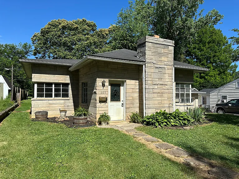605 S 9th St — Photo 19
