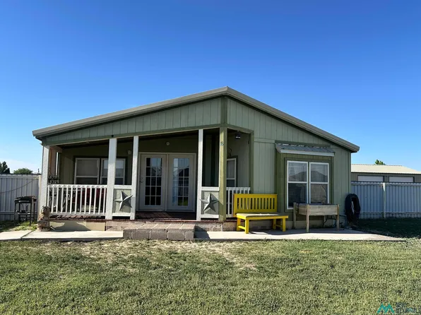 2 Canary Ct, Artesia, NM 88210