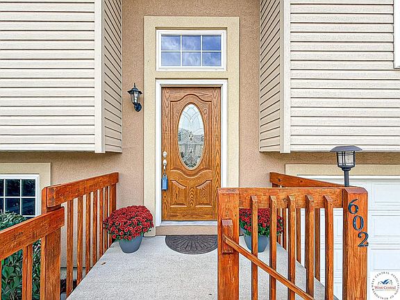 3rd image of 602 E 27th St